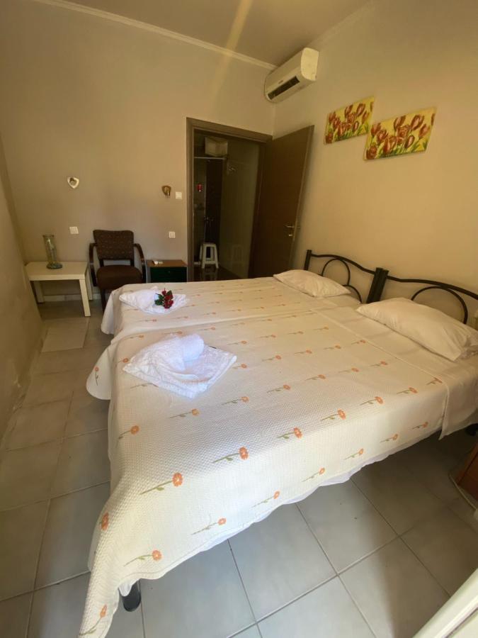 Hotel Atlantis Nea Kallikrateia Rum bild